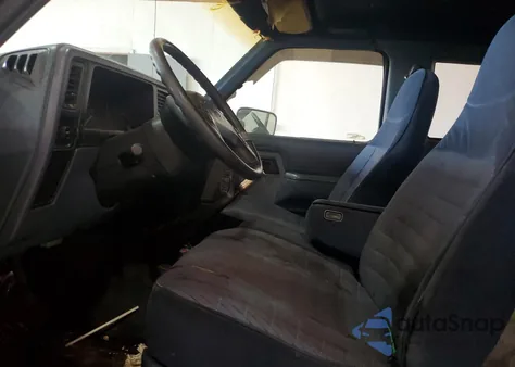 1992 Ford Ranger Super Cab из США, поврежденный, VIN 1FTCR14U5NTA32194